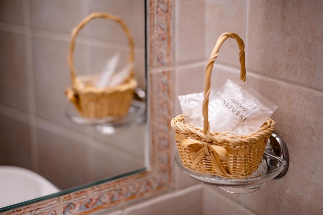 B&B Locanda Il Tufo Rosa بيتيجليانو المظهر الخارجي الصورة